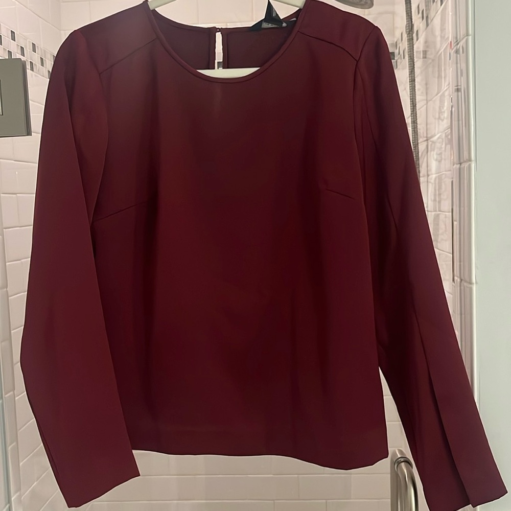 Club Monaco long sleeve blouse size Medium
